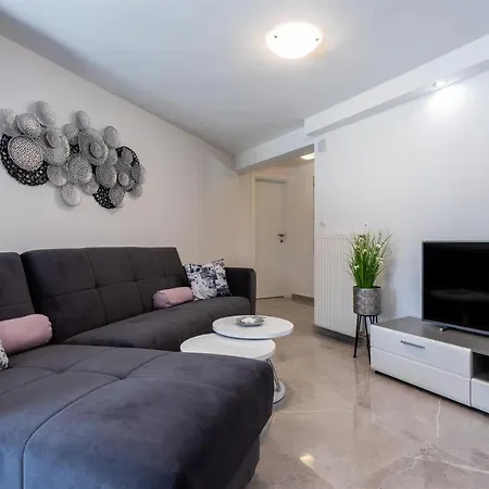 Roko Apartamento *